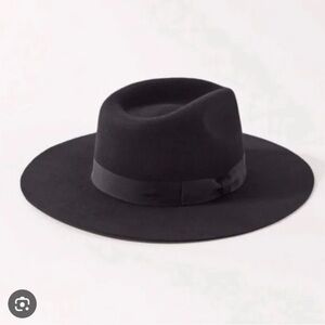 UO Black Wide-Brim Hat
